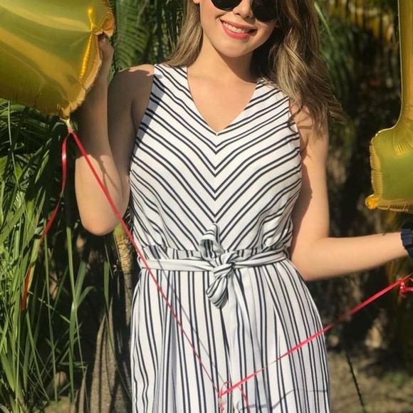 Banana Republic white jumpsuit size 0 - Picture 1 of 4